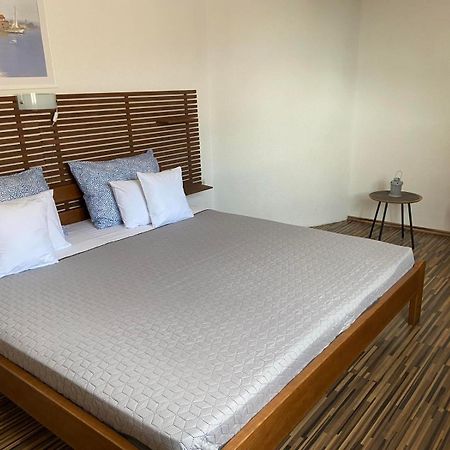 Apartmani Mia Трогир Экстерьер фото