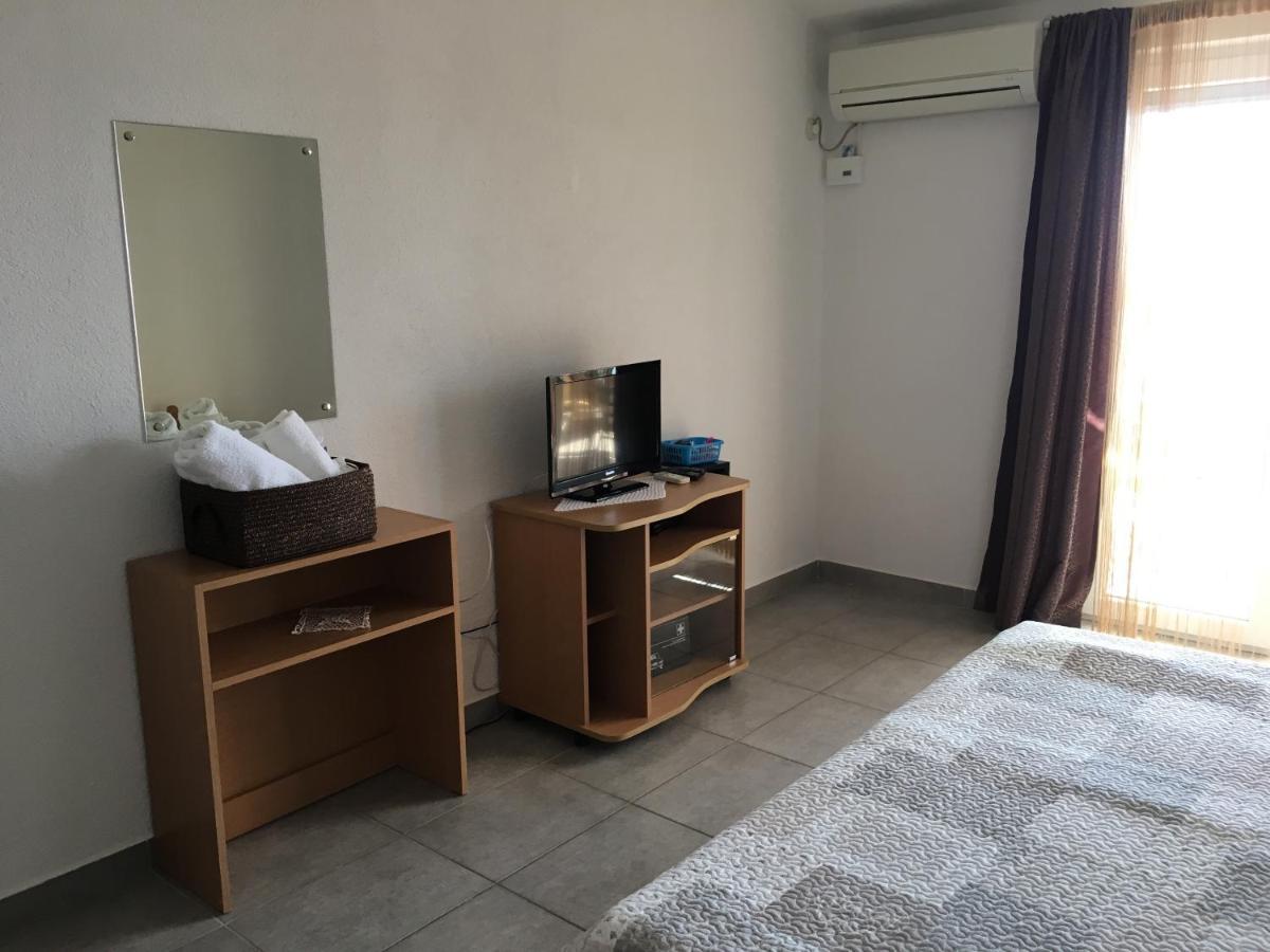 Apartmani Mia Трогир Экстерьер фото