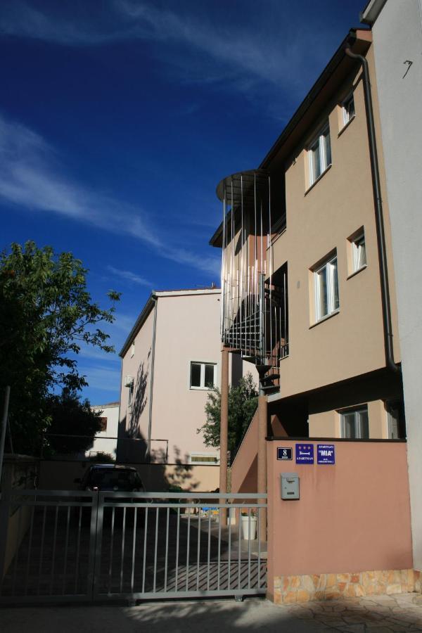 Apartmani Mia Трогир Экстерьер фото