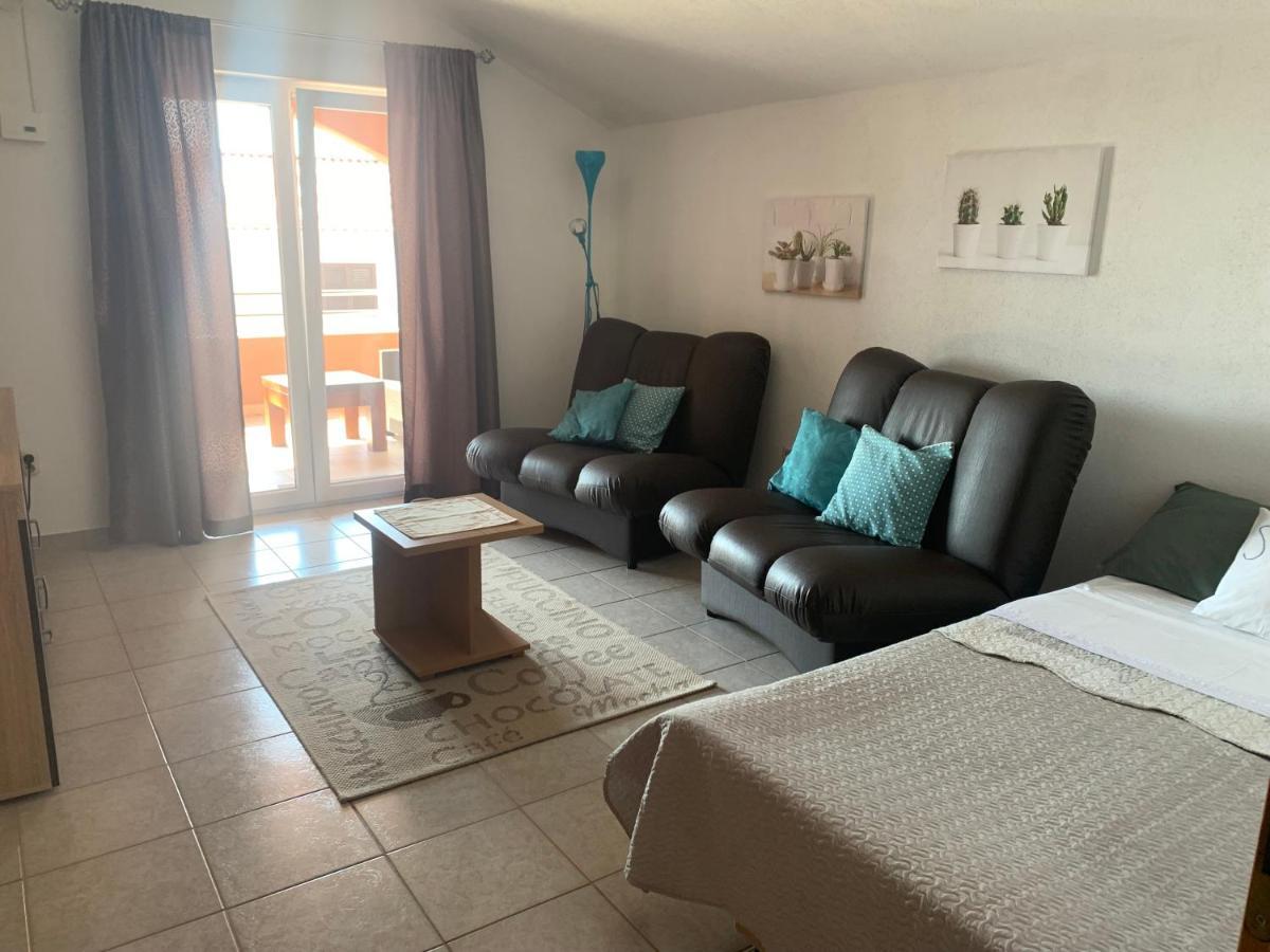 Apartmani Mia Трогир Экстерьер фото